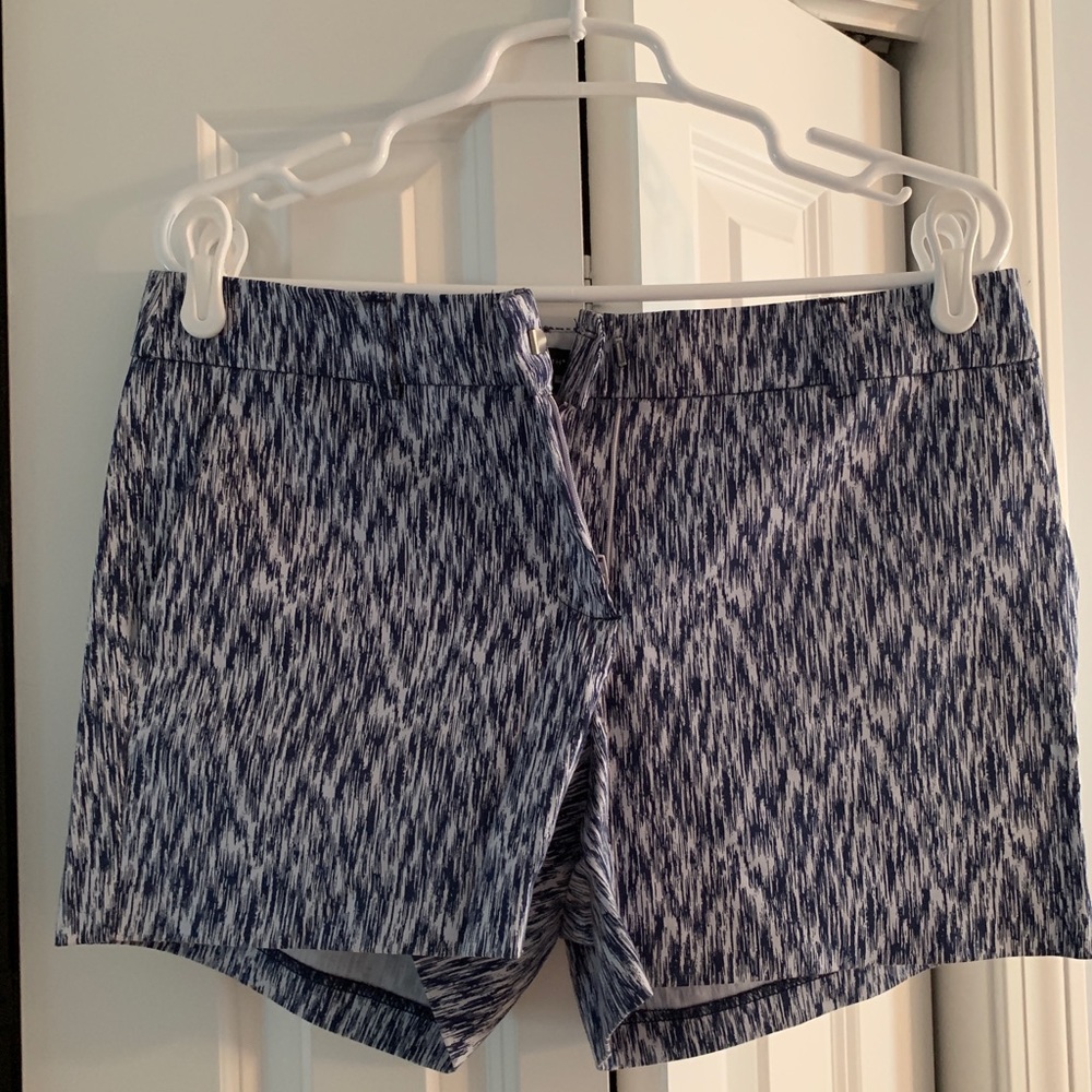 Willi Smith shorts size 8.